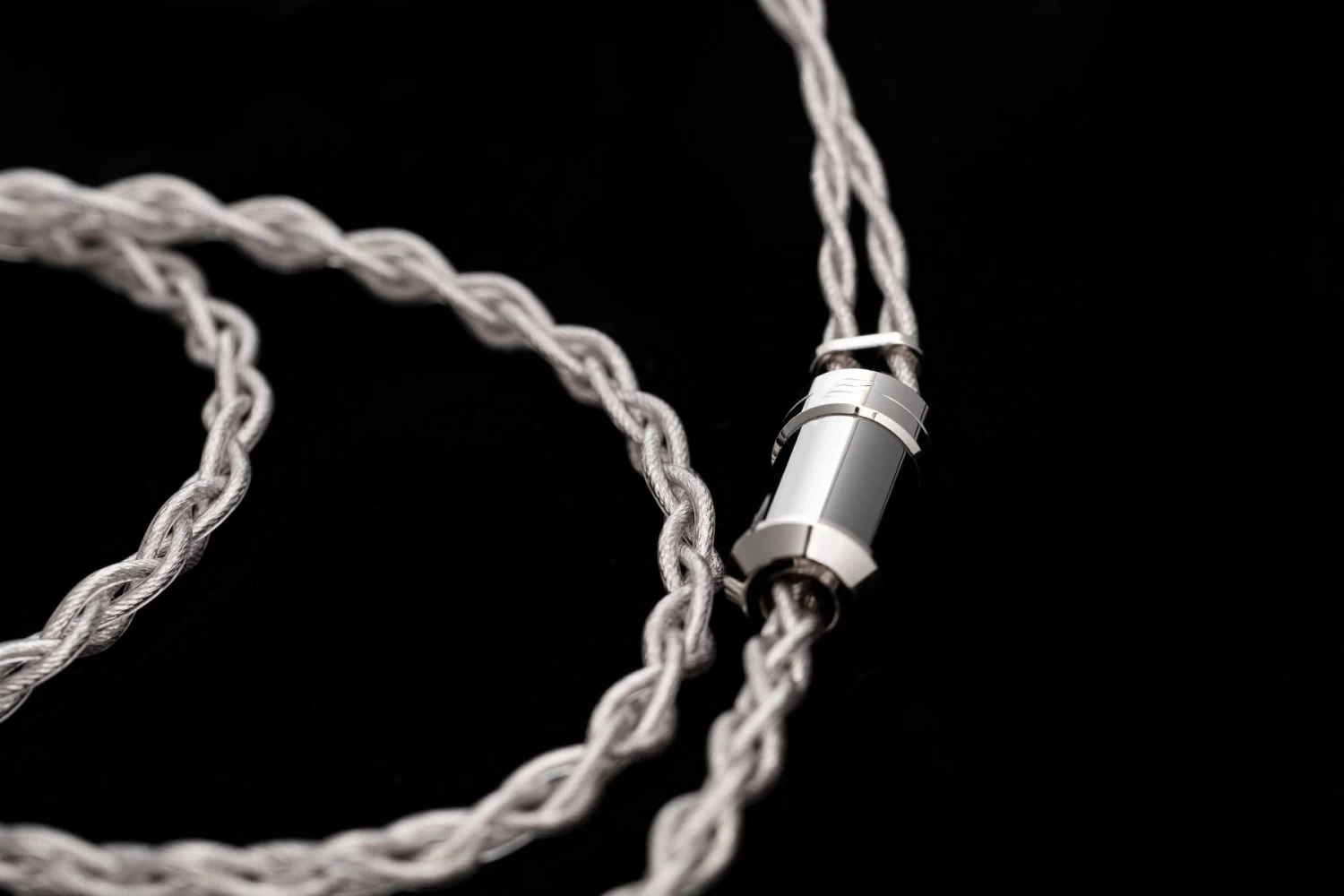 Effect Audio Cleopatra Pure Silver IEM Cable - Image 3