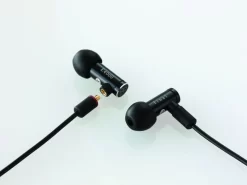 Final Audio E4000 In-Ear Monitor