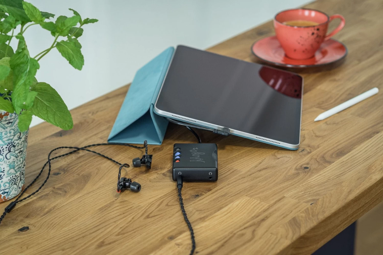 Chord Mojo 2 Portable DAC And Headphone Amplifier - Image 11
