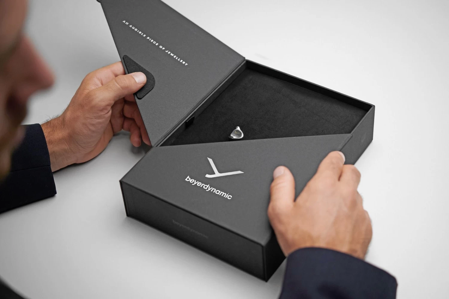 Beyerdynamic Xelento Remote 2nd Generation Wired In-Ears - Image 9