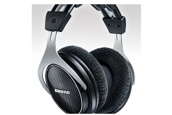 Shure SRH1540 Premium Closed-Back Headphones - Image 2